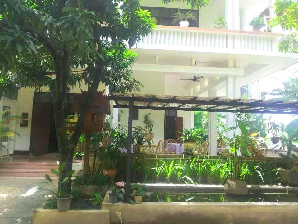 Lani'S House By The Ponds Hotel Vientiane Exterior photo