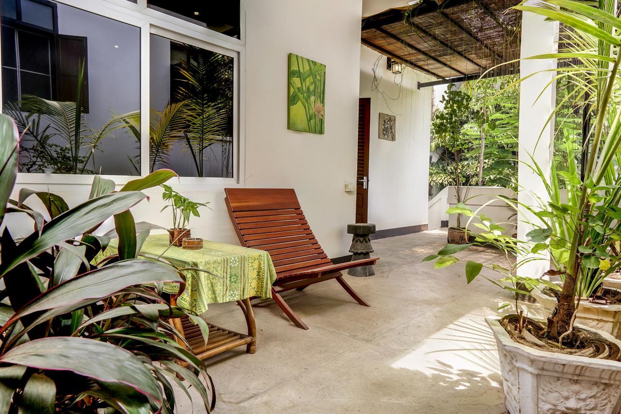 Lani'S House By The Ponds Hotel Vientiane Exterior photo